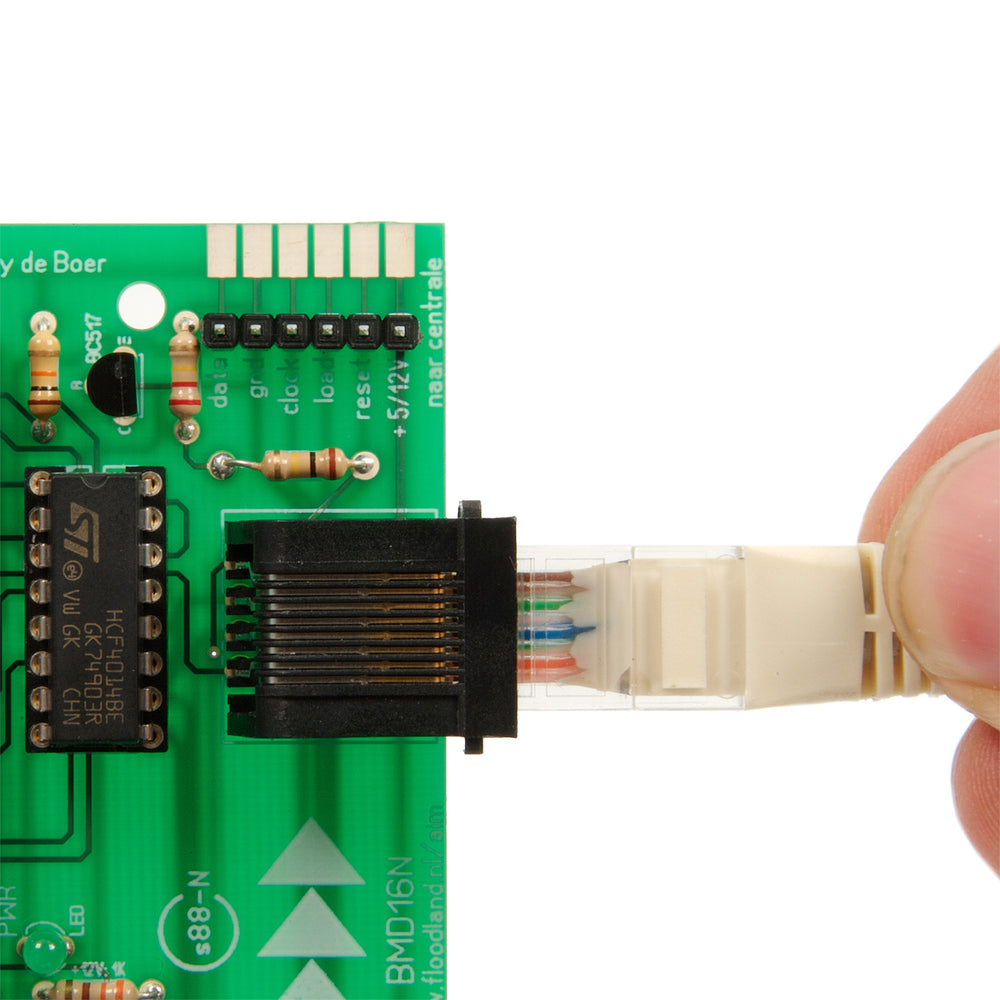 
                      
                        BMD16N-SD | s88-N decoder with current detection (PCB for DIY)
                      
                    