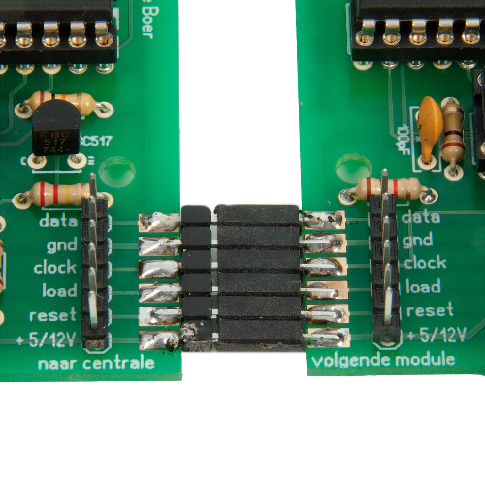 
                      
                        BMD16N | s88-N decoder with mass detection (PCB for DIY)
                      
                    