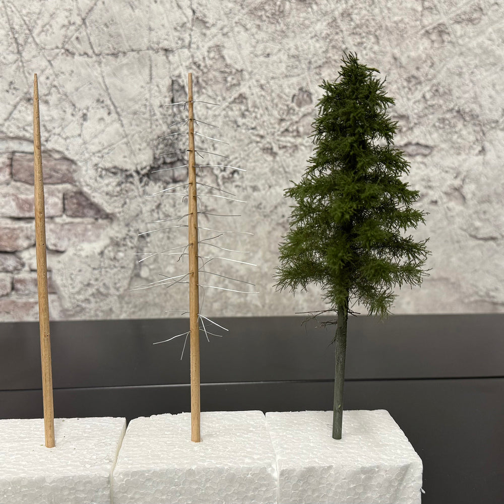 
                      
                        Workshop naald- en loofbomen maken
                      
                    